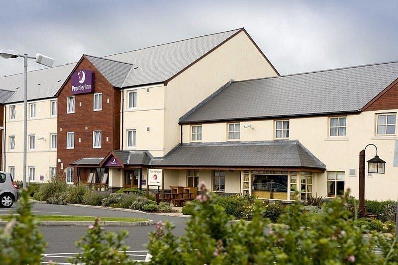 Premier Inn Carrickfergus Exterior photo